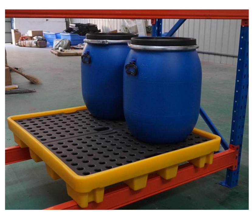 4 Drum Spill Pallet with Drain Plug SD004H