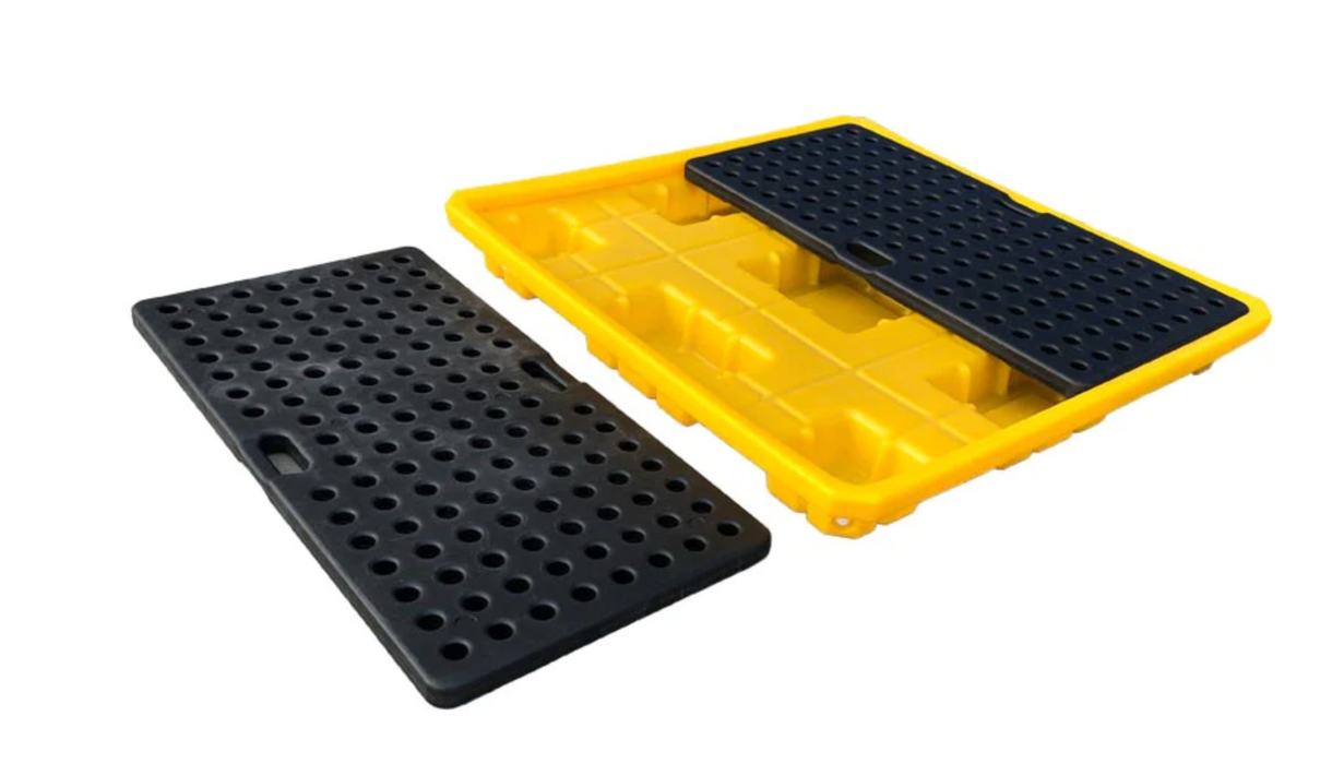 Low Profile 4 Drum Spill Pallet with Drain Plug SD004L